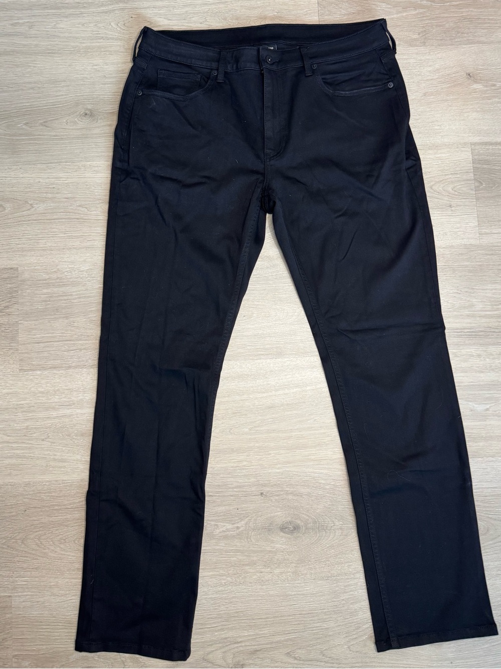 True Classic Men’s Straight Fit Comfort Jeans - Black